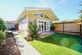 Building Photo - 112 Kinross Dr