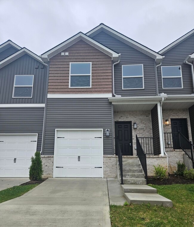Building Photo - 3109 Daly Pl