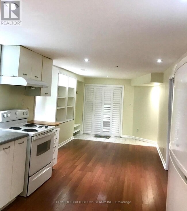 Building Photo - 34 Epps Crescent