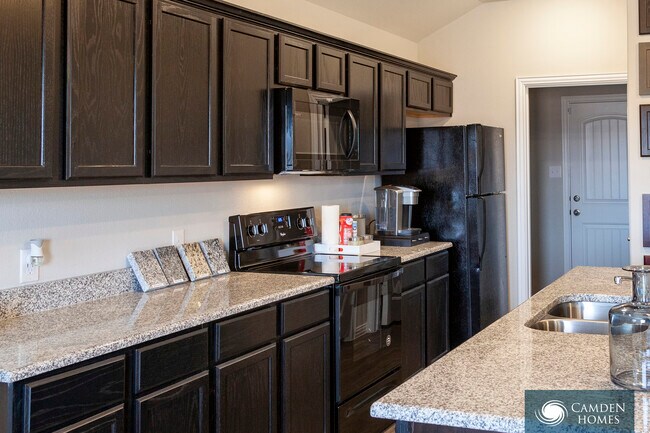 Foto del edificio - 135 Creek Meadow Dr