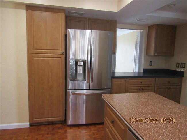 Building Photo - 3688 Glen Oaks Manor Dr