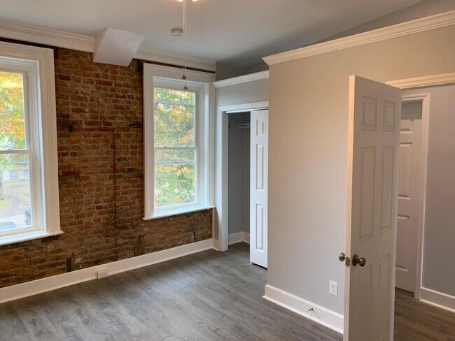 Foto del edificio - 293 Lark St