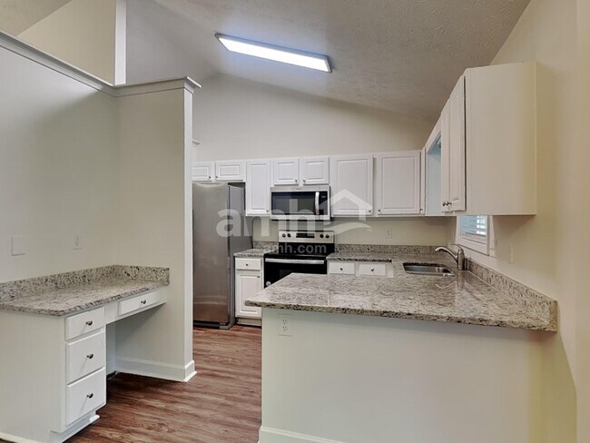 Foto del edificio - 162 Brook Lea Cove