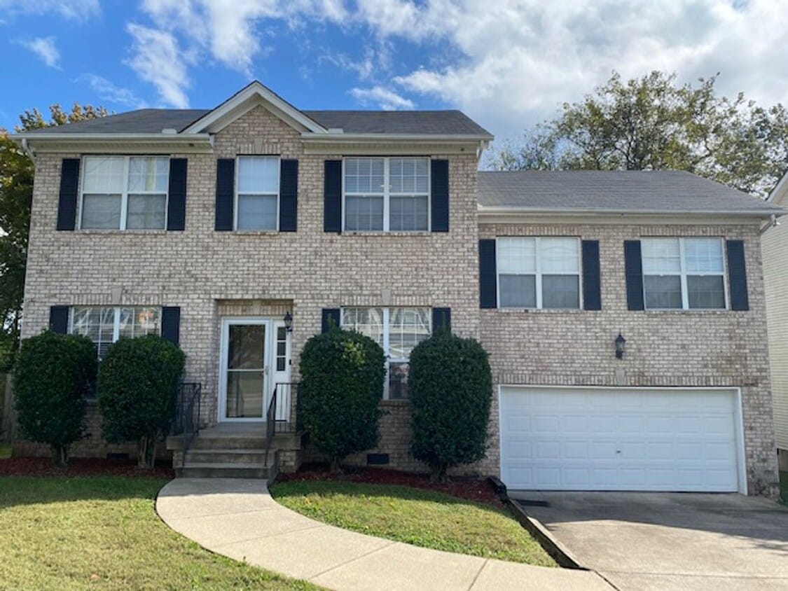 Primary Photo - Coming soon July 2024. Great remodel-backs...