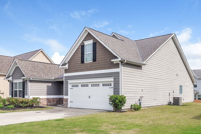 Building Photo - 42 Mercer Ln
