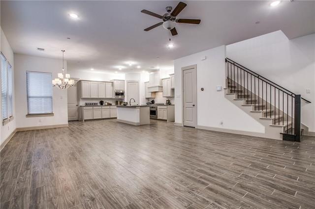 Foto del edificio - 7225 San Saba Dr