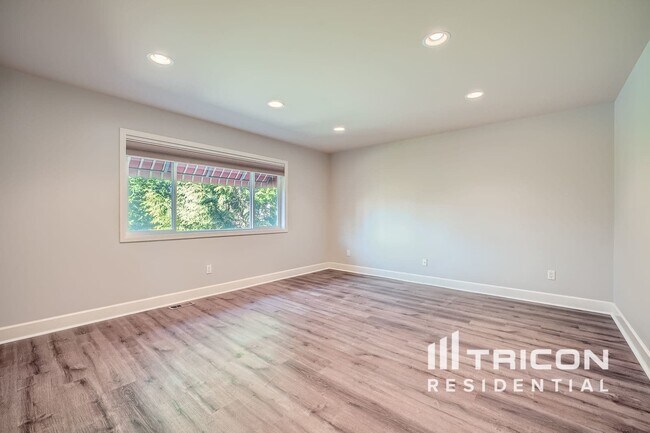 Building Photo - 4316 68th Ave Ct W