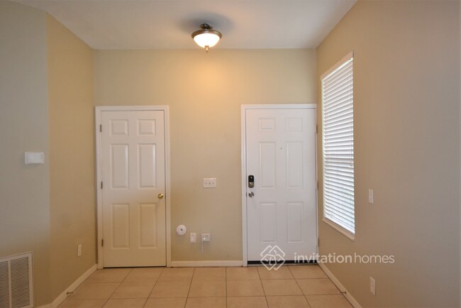 Building Photo - 10419 Avelar Ridge Dr