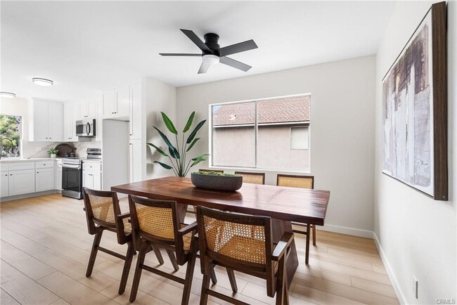 Foto del edificio - 1738 N Cedar Glen Dr