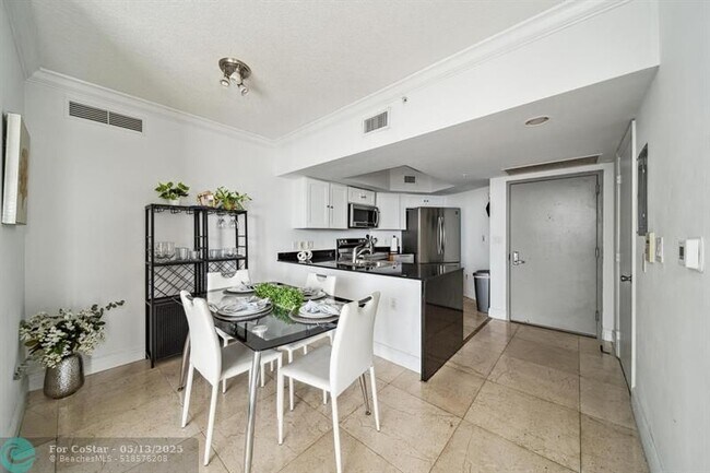 Foto del edificio - 1750 N Bayshore Dr