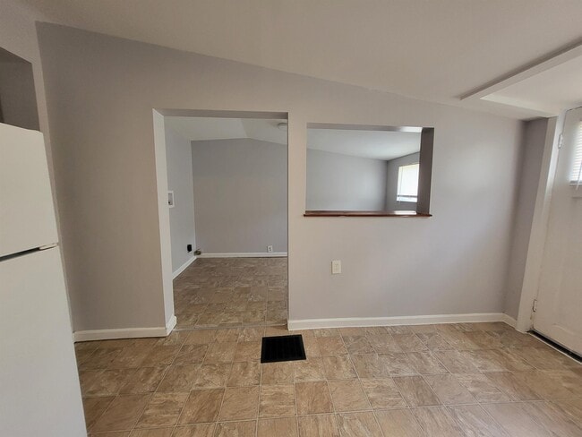 Foto del edificio - 619 E 18th St