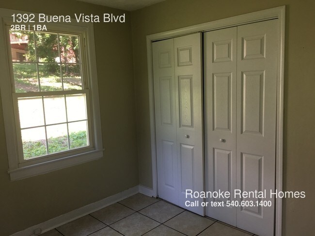 Foto del edificio - 1392 Buena Vista Blvd SE