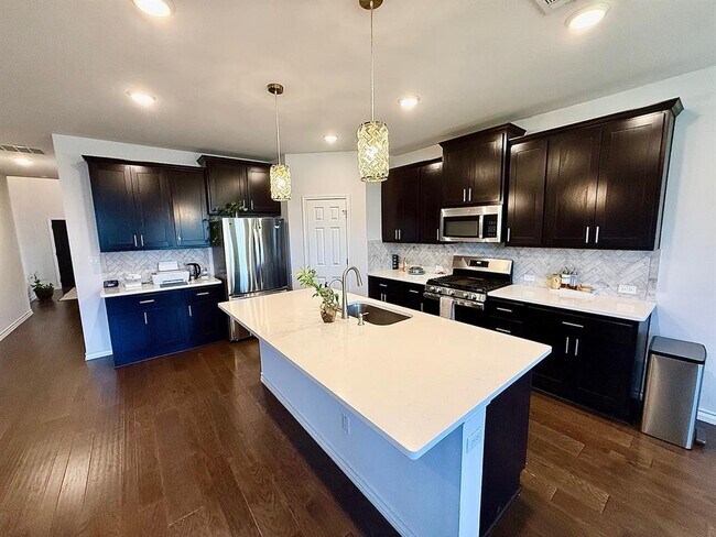 Foto del edificio - 6601 Folsom Ave