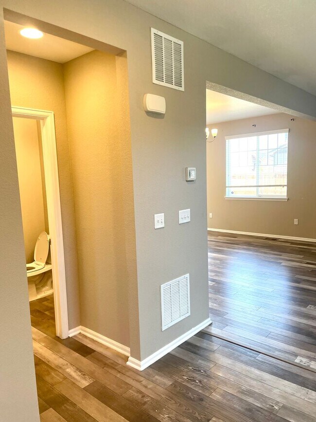 Building Photo - Home for rent in the Traditions neighborhood Aurora CO 80018