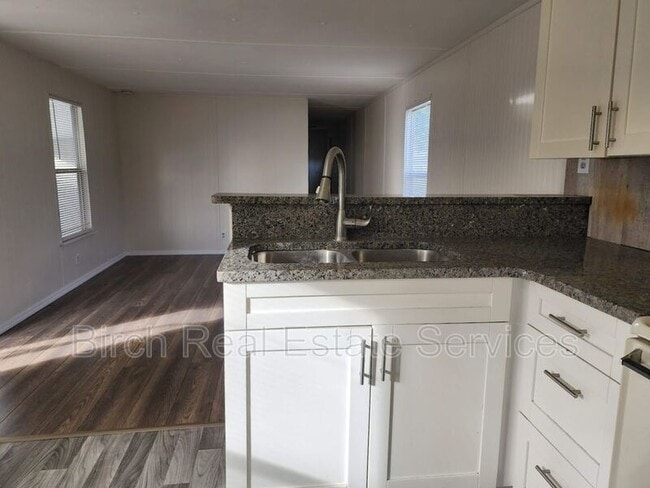 Foto del edificio - 7211 Lofty Dr