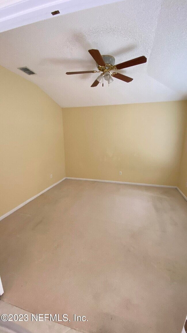 Building Photo - 12404 Hatton Chase Ln E