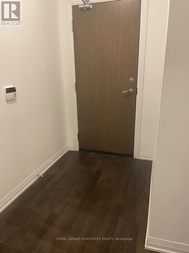 Photo du bâtiment - 9560 Markham Rd