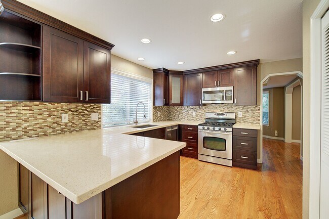 Foto del edificio - 3bd/2.25ba Sammamish Home