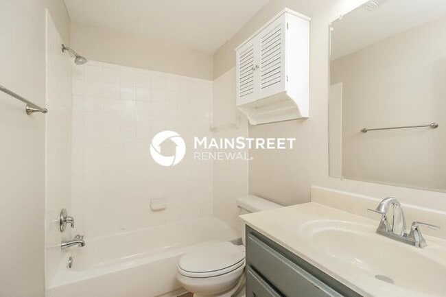 Building Photo - 4 Bedroom Pet-Friendly Home in Oklahoma Ci...