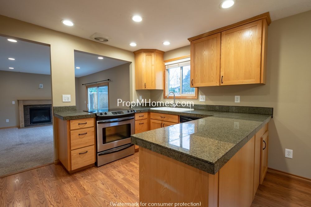 Primary Photo - 20525 SW Shoshone Dr
