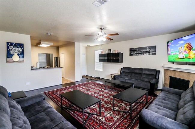 Building Photo - 19015 Winding Stream Ln