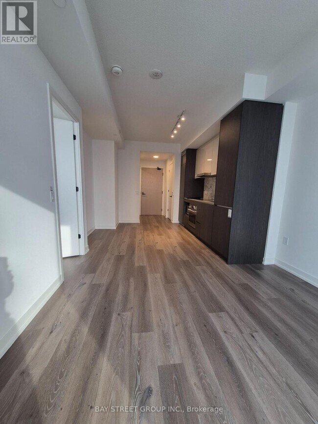 Photo du bâtiment - 28 Interchange Wy