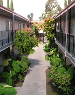 Building Photo - Carolton Apartments