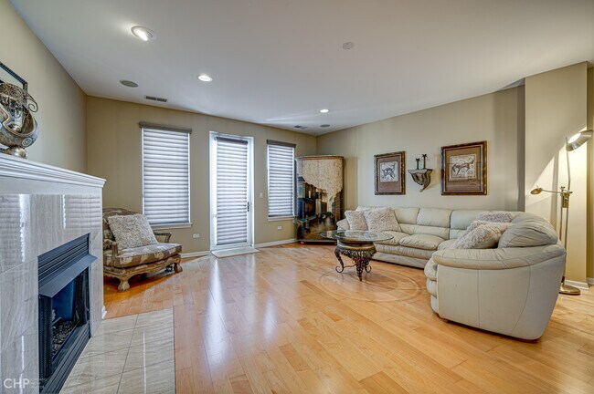 Foto del edificio - 7748 N Sheridan Rd