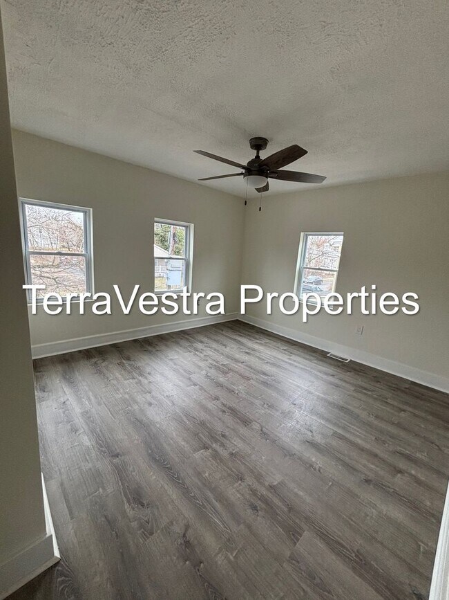 Foto del edificio - 2 Bed with a bonus room in Bridgeton!