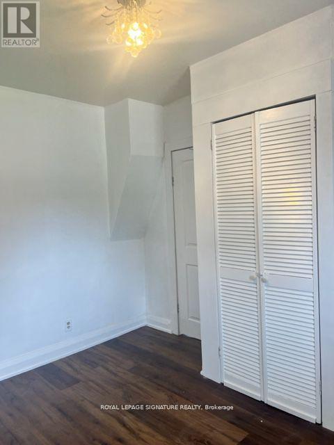 Building Photo - 1045 Strathy Ave