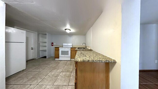 Building Photo - 2611 41st Ave N