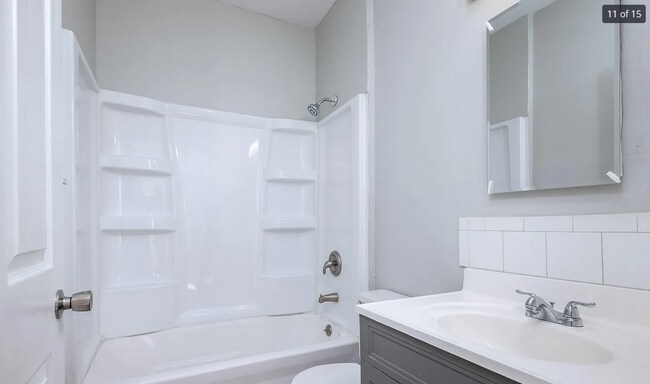 Foto del edificio - 1BR/1Ba House