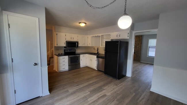 Building Photo - 14038 Dornoch St