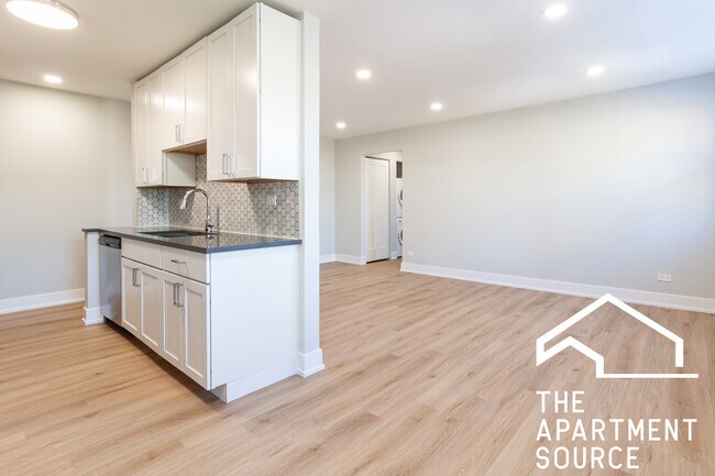 Building Photo - 503 W Aldine Ave