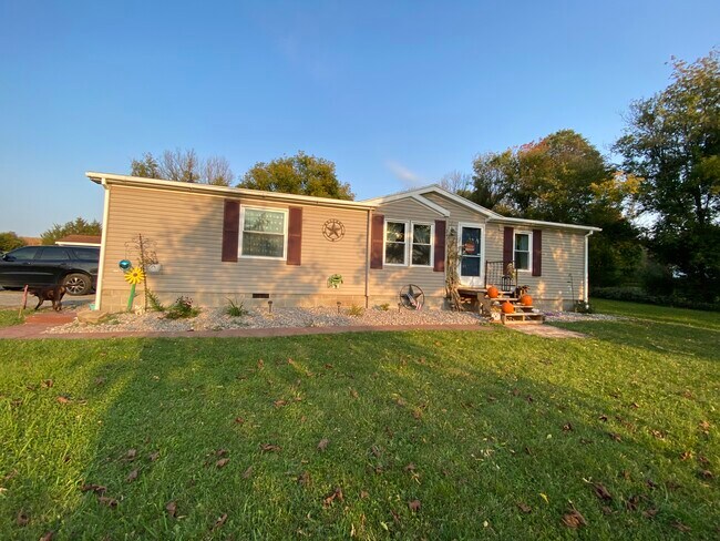 Building Photo - 2475 Freshour Rd