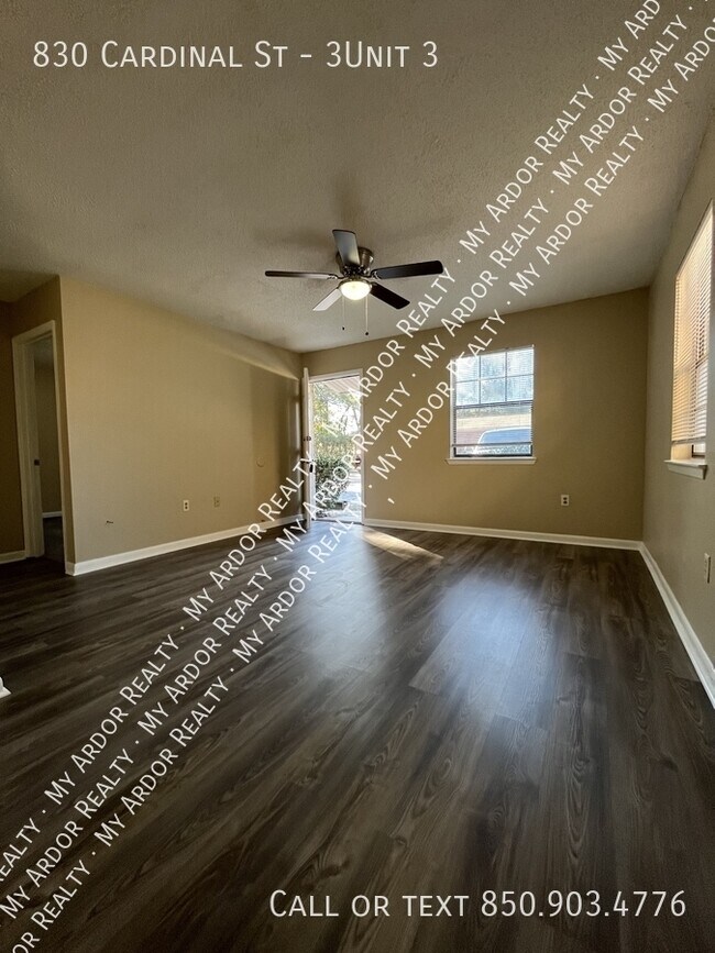 Foto del edificio - 830 Cardinal St