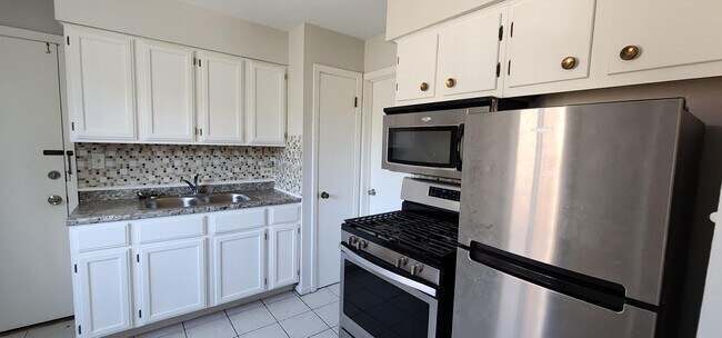Foto del edificio - 6163 N Leavitt St