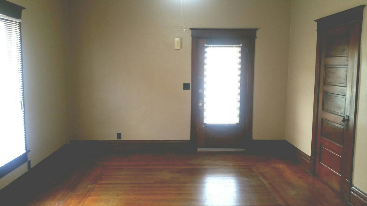 Foto del edificio - 241 S 5th St