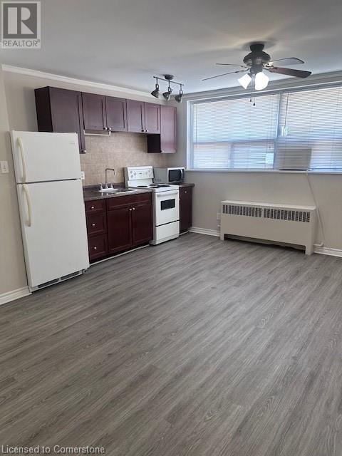 Building Photo - 119 MacNab St S