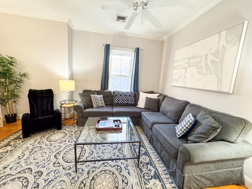 Foto principal - 2 bedroom in Brookline MA 02445