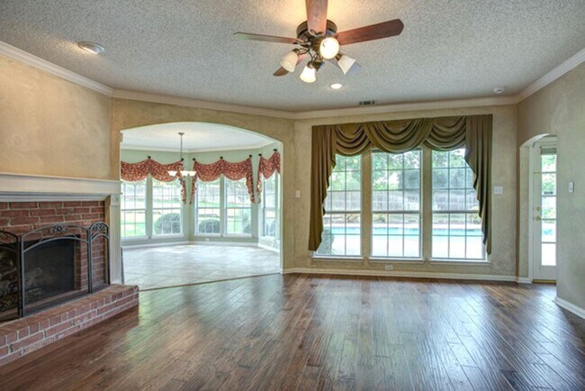 Foto del edificio - 101 Belmont Pl Cir