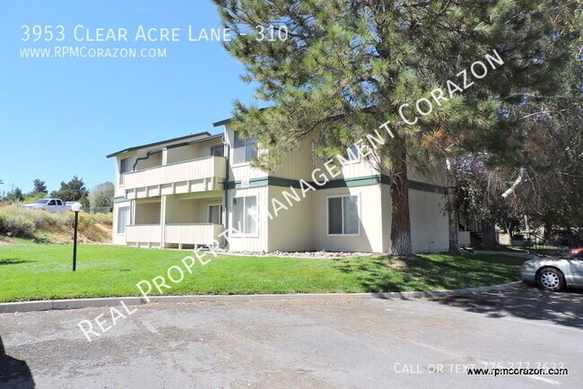 Foto del edificio - Upstairs one bedroom, one bathroom unit lo...