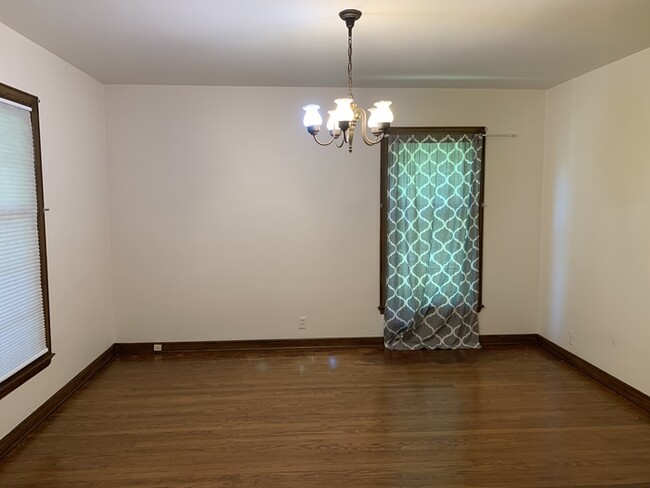 Building Photo - Cute Duplex in Highly Popular Warfleigh!