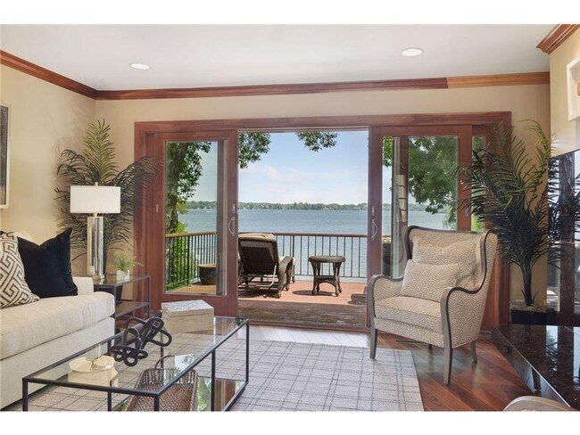 Building Photo - Furnished Minnetonka Lakeshore!
