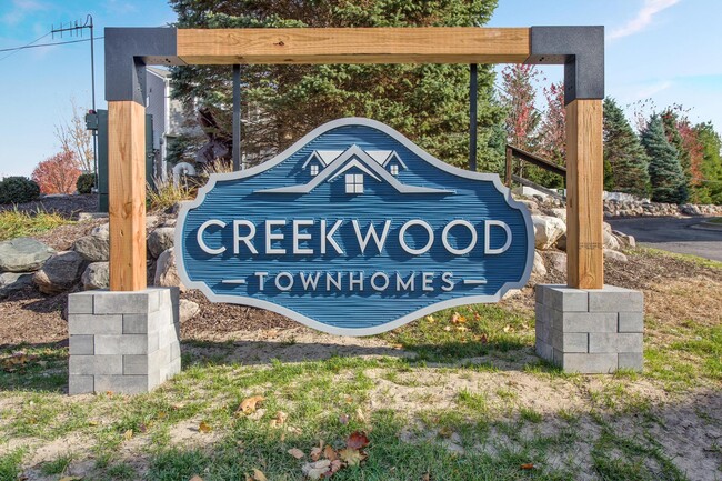 Building Photo - Creek Wood Condos