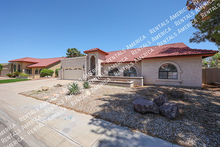 Primary Photo - 4150 W Kent Dr