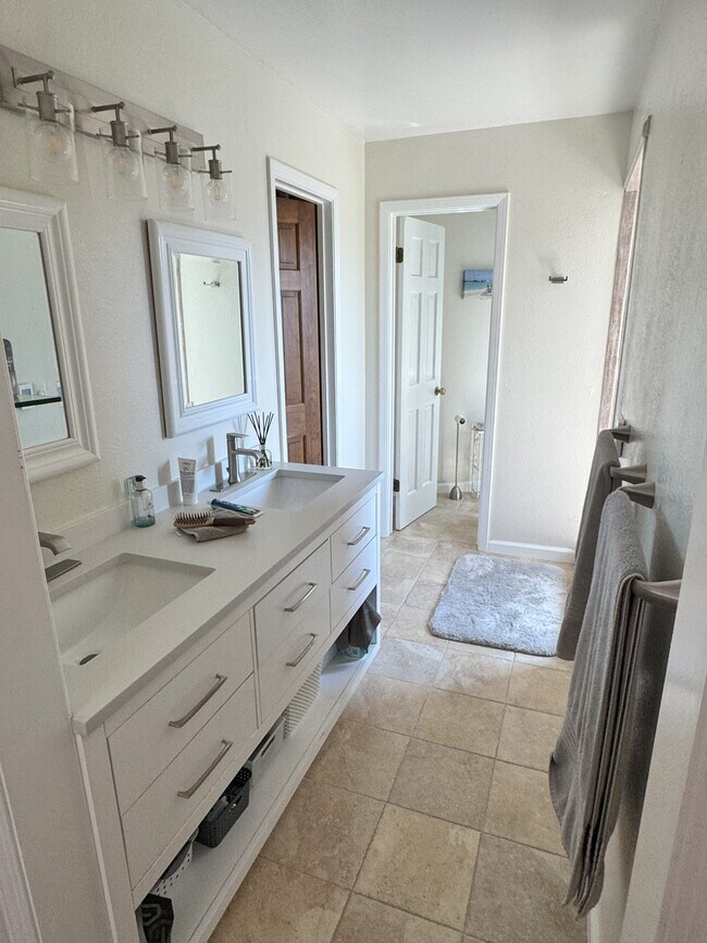 Foto del edificio - 22 Willis Rd