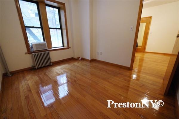 Building Photo - 106 Mulberry St