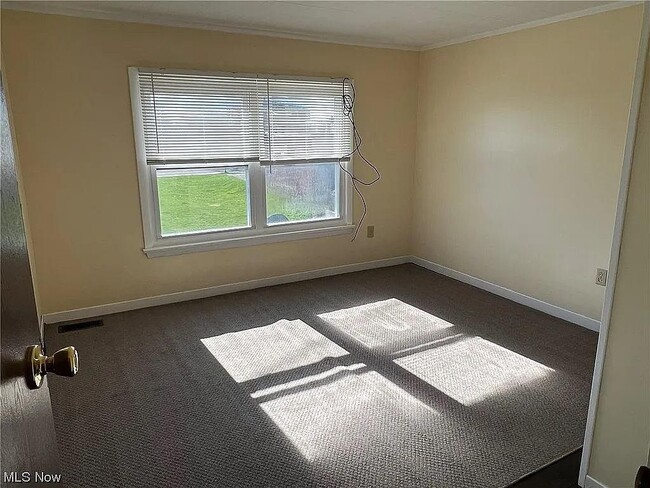 Building Photo - 1127 Minerva Ct NW