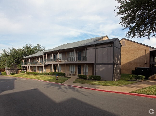Building Photo - Lakeridge Heights